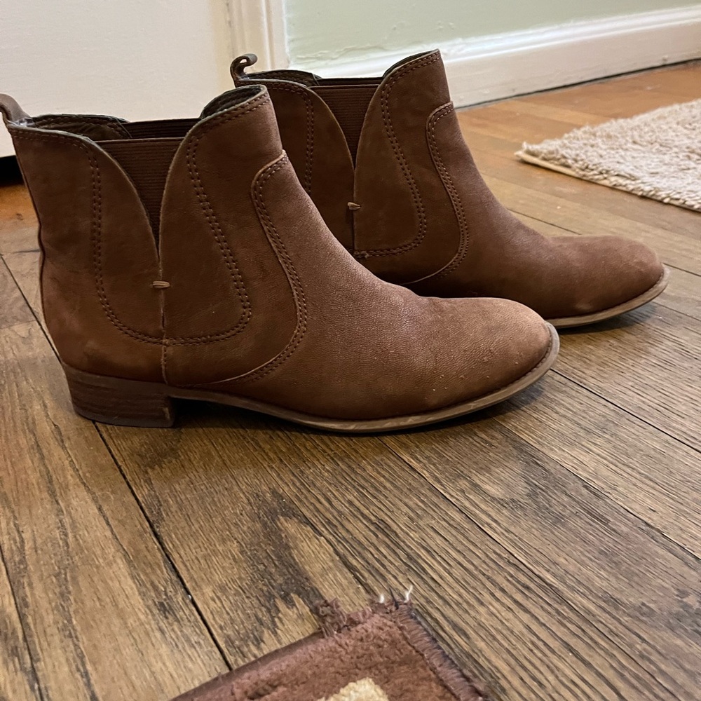 Nine West Chestnut Ankle Booties